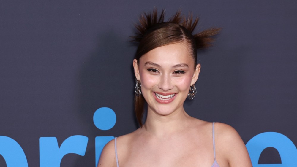 lola-tung’s-dark-brown-hair-spikes-into-peacock-inspired-style-at-prime-book-club live