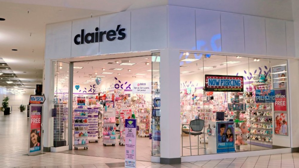 claire’s-chapter-11-bankruptcy-is-following-a-dual-track-process,-could-close-at-least-700 stores