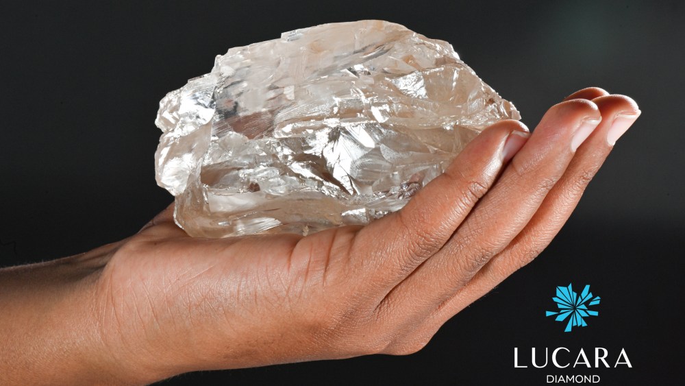 the-awe-and-wonder-of-holding-a-diamond-as-big-as-a fist