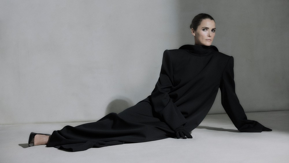 keri-russell-talks-‘the-diplomat,’-fashion-—-and-balancing-hollywood-and-real life