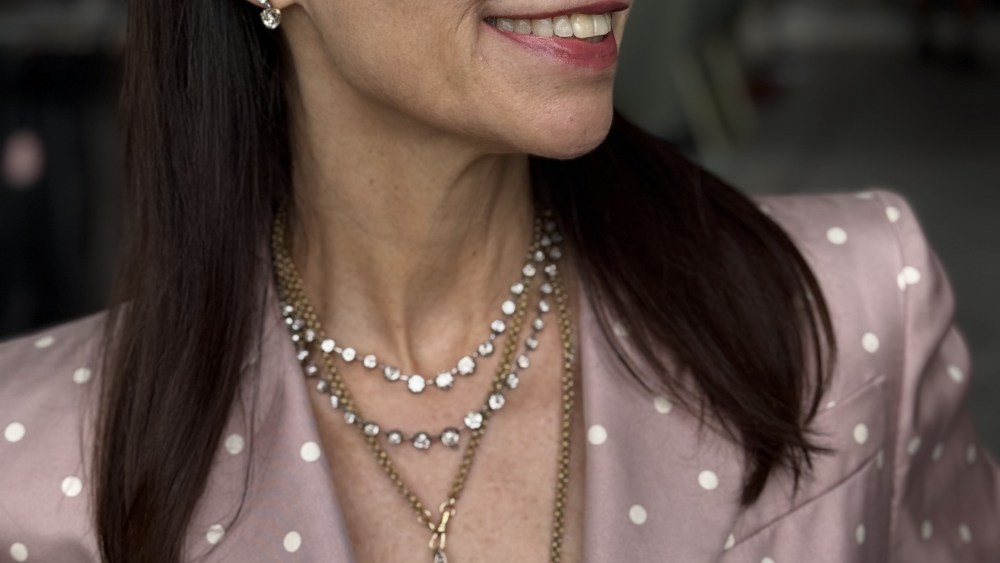 how-a-special-education-attorney-became-the-vintage-jewelry go-to
