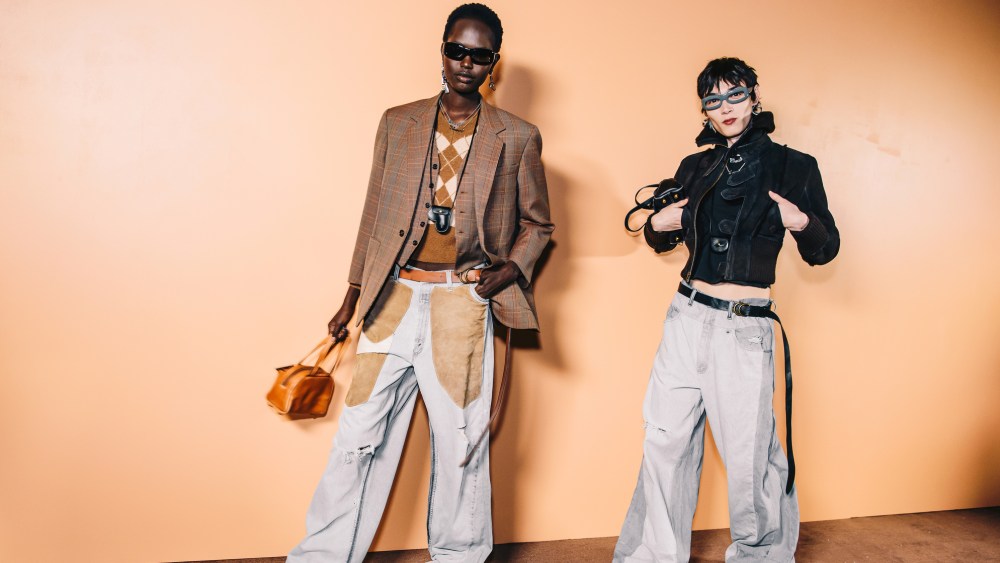 tapestry’s-opens-a-much-wider-lens-on-the-handbag-market,-targets-$10b-for coach