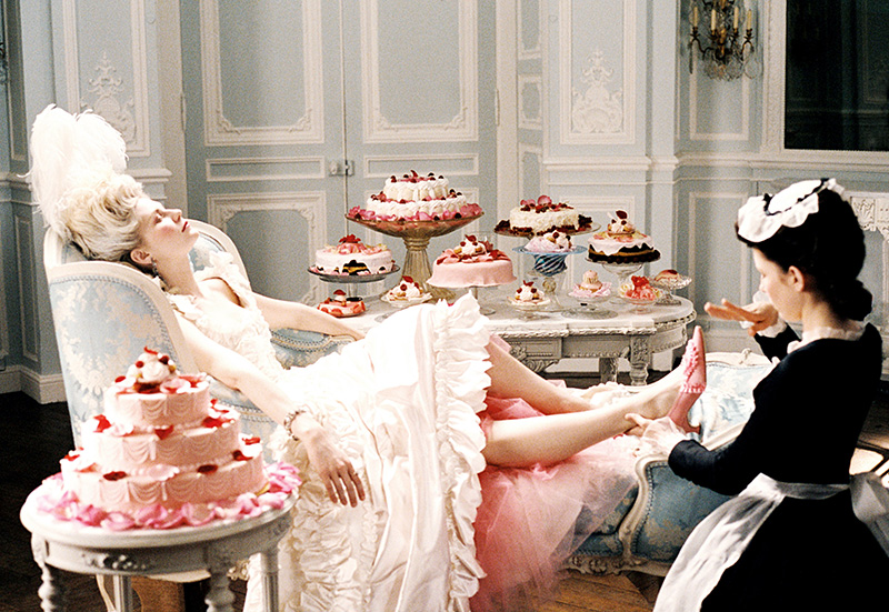 marie-antoinette-returns,-with-a-v&a-show-sponsored-by-manolo blahnik