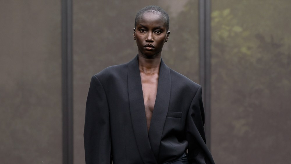 ferragamo-spring-2026:-back-to-the-twenties,-minus-the roaring