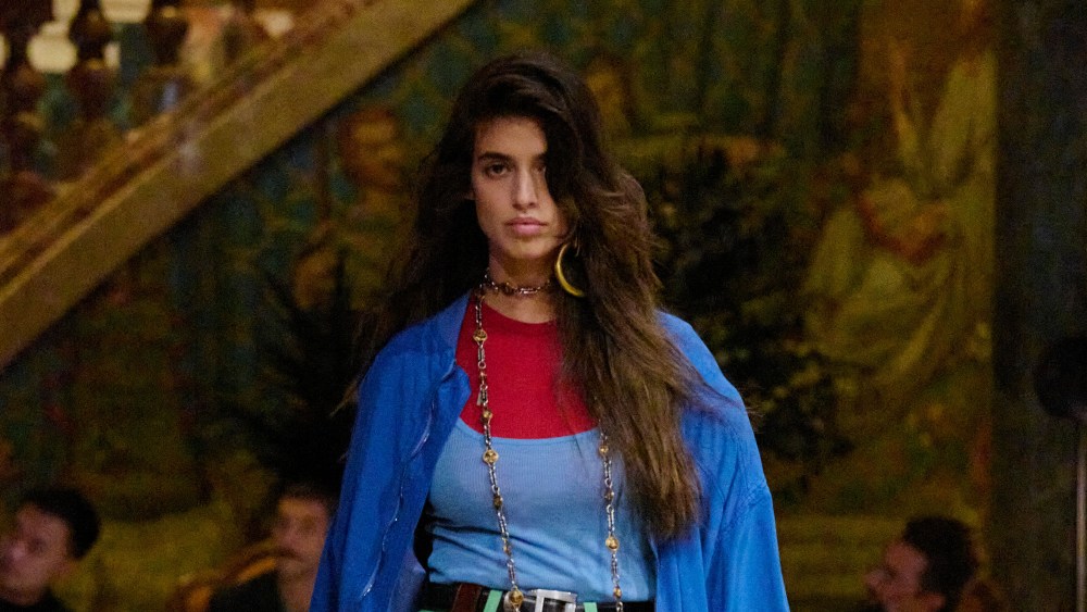 versace-spring-2026:-a-reality show