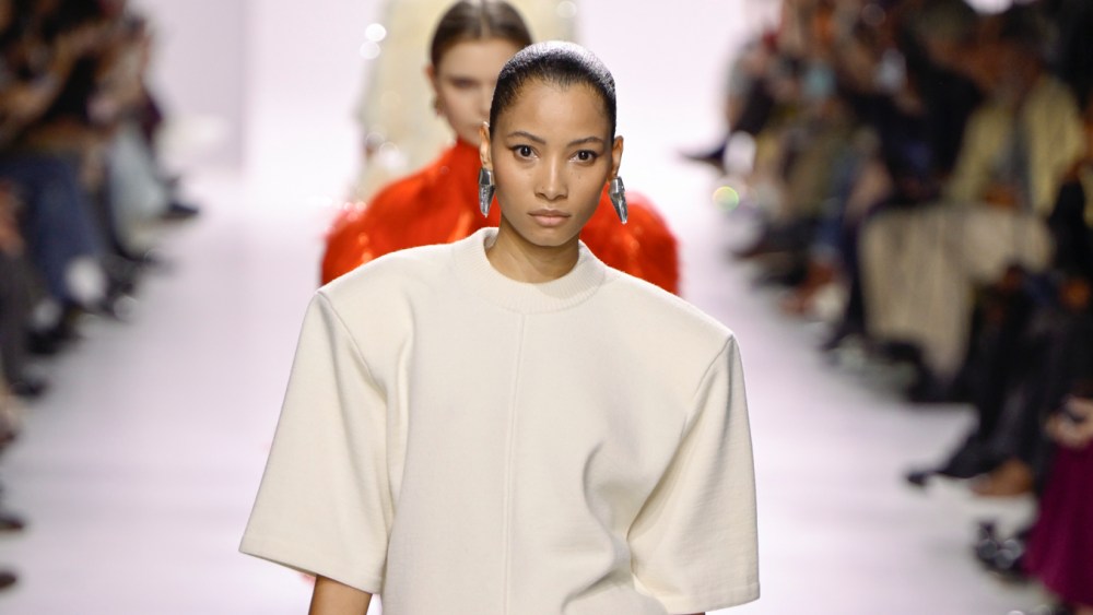 retailers-on-milan-fashion-week:-convincing-debuts,-a-poignant farewell