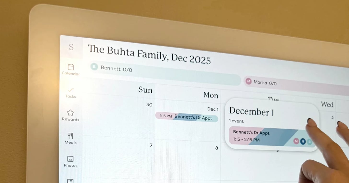 this-digital-calendar-is-chic,-sanity-saving,-and-on-amazon-prime