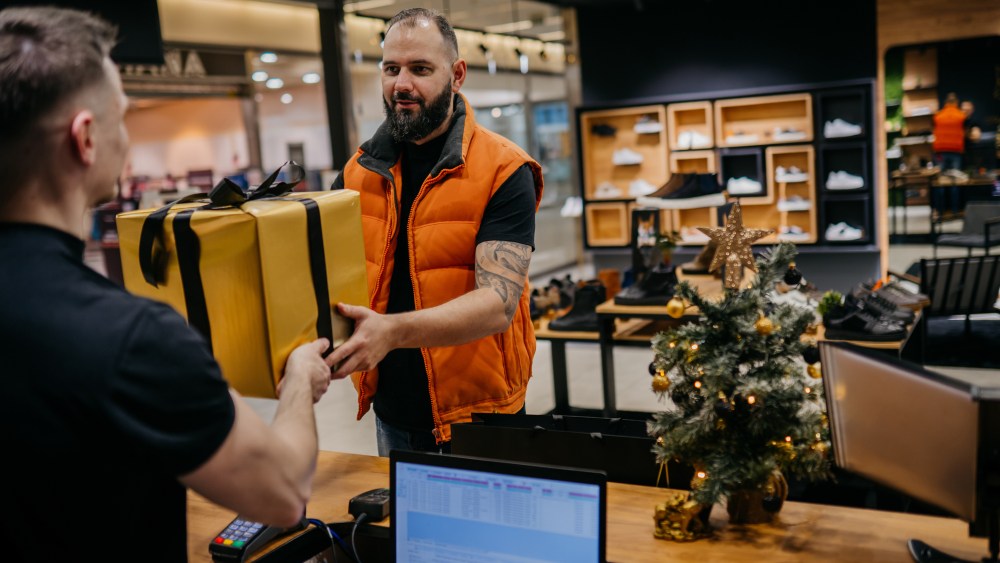 how-amazon’s-october-prime-day-could-help-predict-holiday-shoe demand