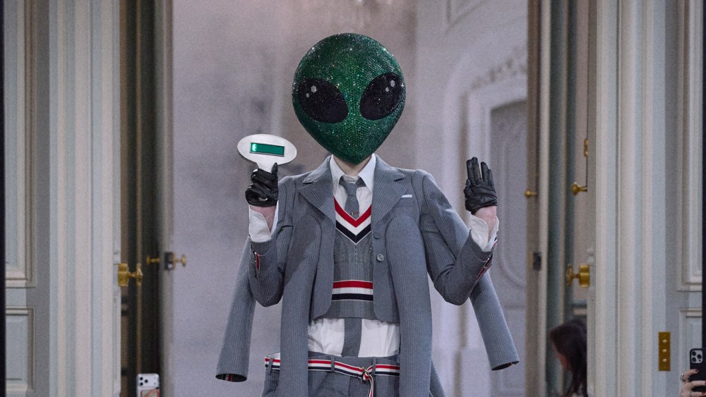 thom-browne-spring-2026:-we-are-not alone