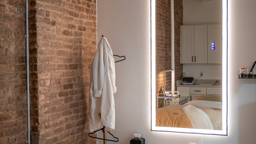 the-facial-massage-studio-taking-social-media-feeds-by storm