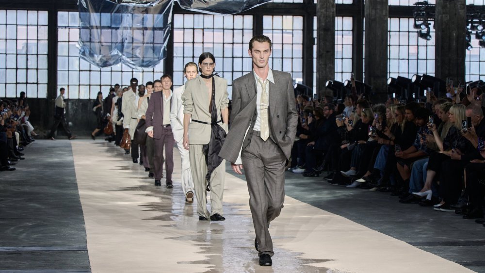 no-change-at-hugo-boss:-q3-sales-down-1 percent