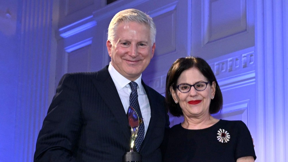 the-fragrance-foundation-honors-jerry vittoria