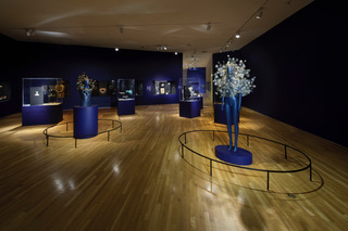 jewelry-as-statement:-dallas-exhibition-showcases-designs-created-by-contemporary artists