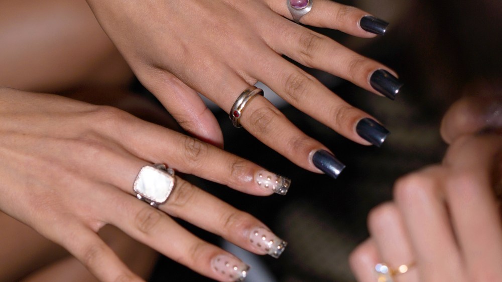 sally-beauty-surpasses-q4 estimates