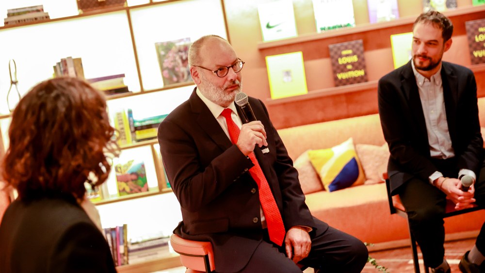 louis-vuitton-toasts-‘from-louis-to-vuitton’-in-new york