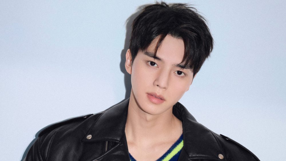 exclusive:-song-kang-is-loewe’s-newest-brand ambassador