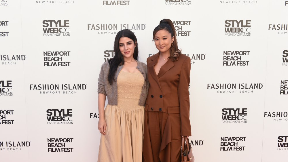 ashley-park,-penn-badgley-and-more-headlined-2025-fashion-island’s event