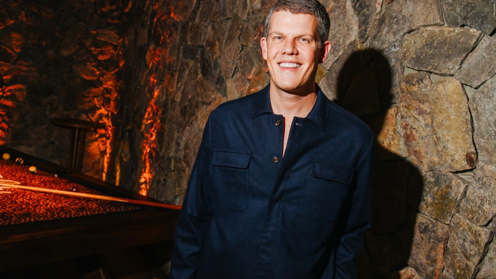 carolina-herrera’s-wes-gordon-is-honored-by-saint-louis-fashion fund