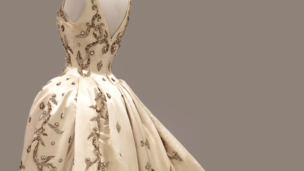 arts-decoratifs-to-spotlight-queen-sirikit’s-legacy-in-royal-thai-style exhibition