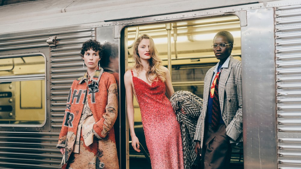 chanel-metiers-d’art 2025:-the-‘c’ line