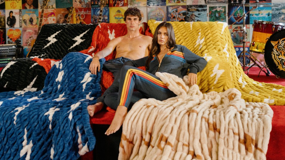 exclusive:-lola-blankets,-aviator-nation-team up