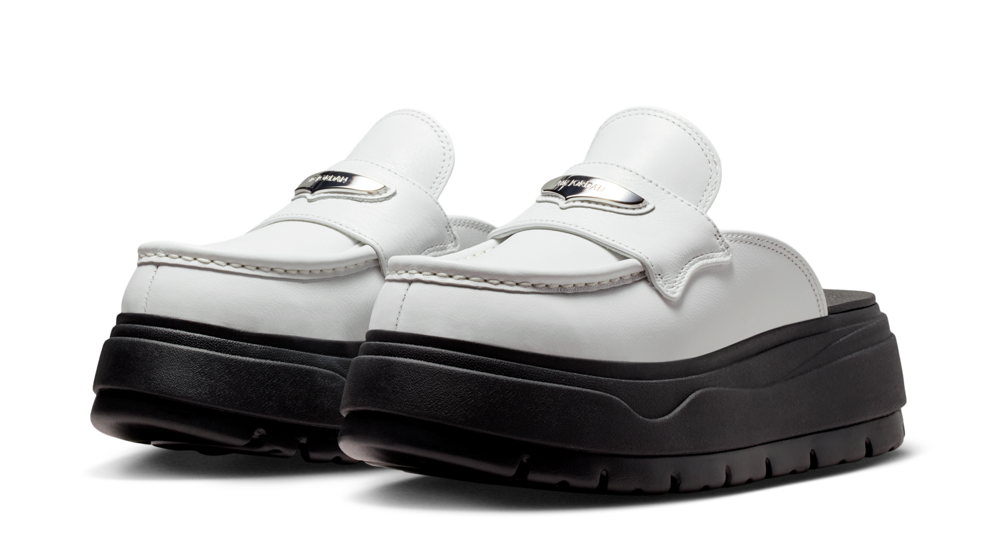 michael-jordan’s-air-jordan-mule-sneaker-loafer-is-starting-the-new-year-in-‘summit white’