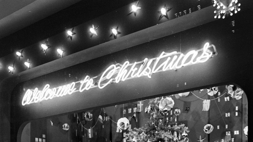 from-the-archive:-timeless-holiday-magic:-vintage-displays-and decorations