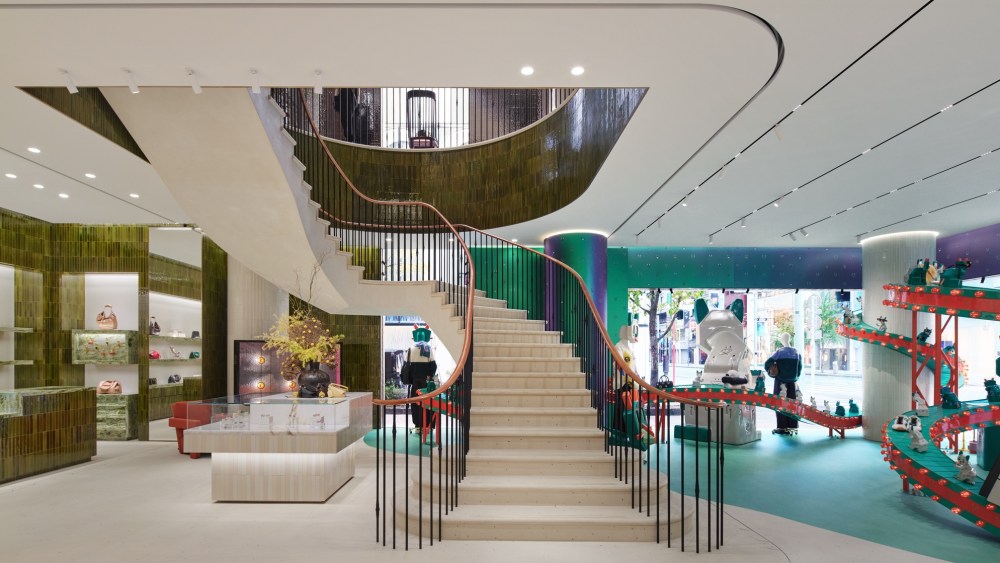 loewe-goes-big,-with-green-tiles-galore,-for-ginza flagship