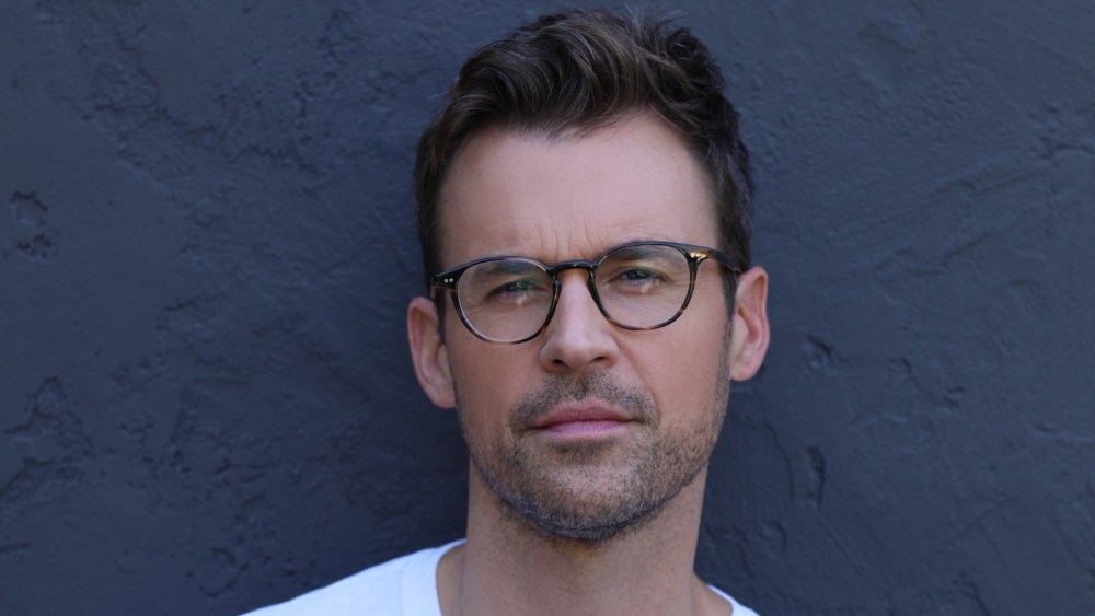 ‘decades-of-iconic-red-carpet’:-brad-goreski-on-the-making-of-demi-moore,-fashion icon