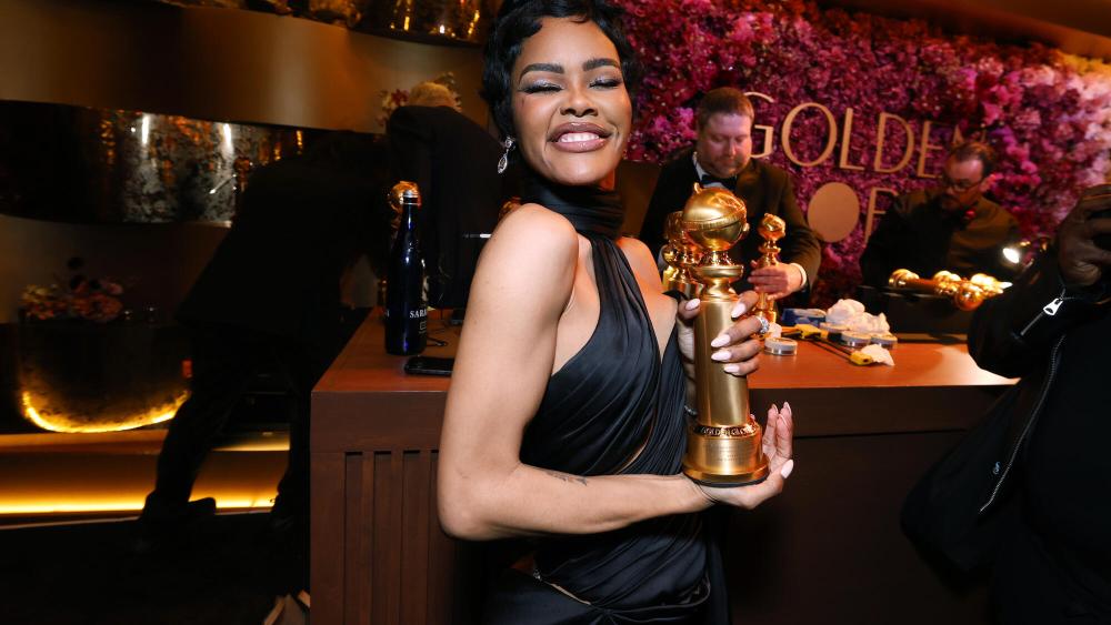 minimalism-and-glamour:-the-top-10-looks-from-the-2026-golden-globes weekend