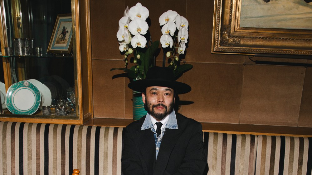 jimmy-choo-hosts-a-cozy-caviar-dinner-in-paris,-with-guests-including-romeo-beckham-and vingo