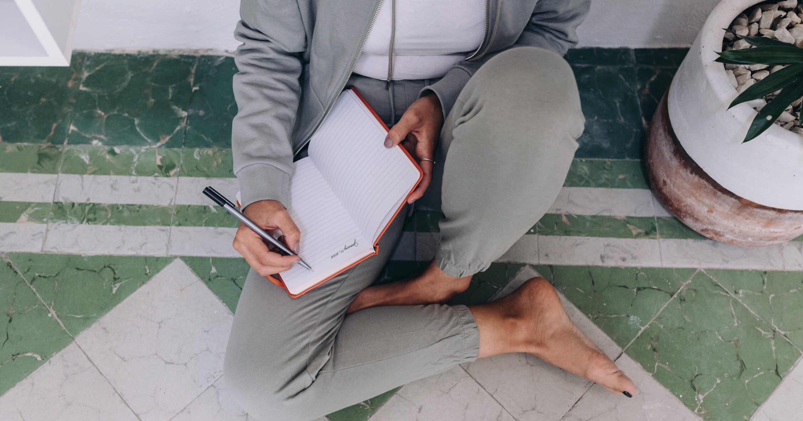 57-gratitude-journal-prompts-that-will-help-you-find-the-good-every-day