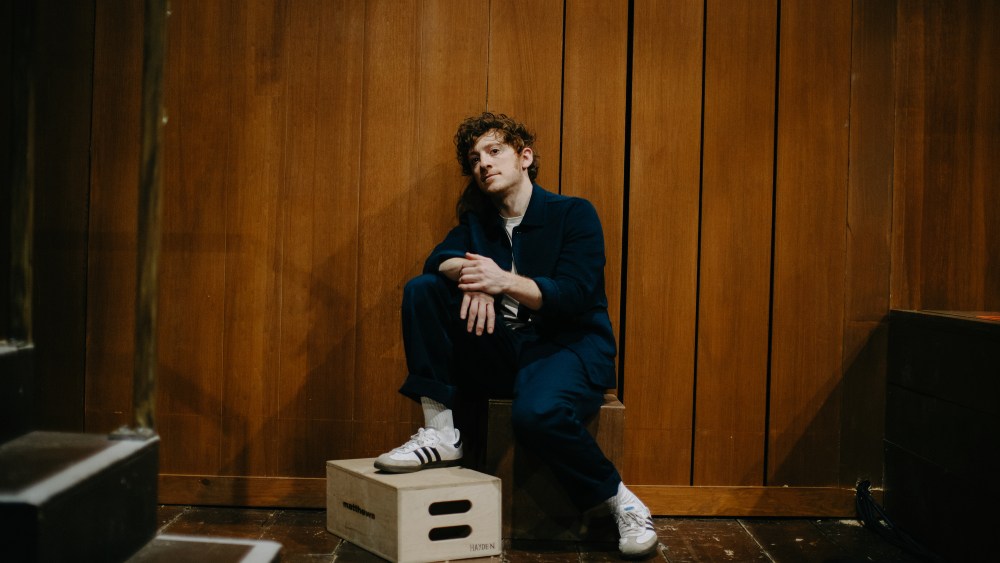 ethan-slater’s-hot-ticket:-‘marcel-on-the train’