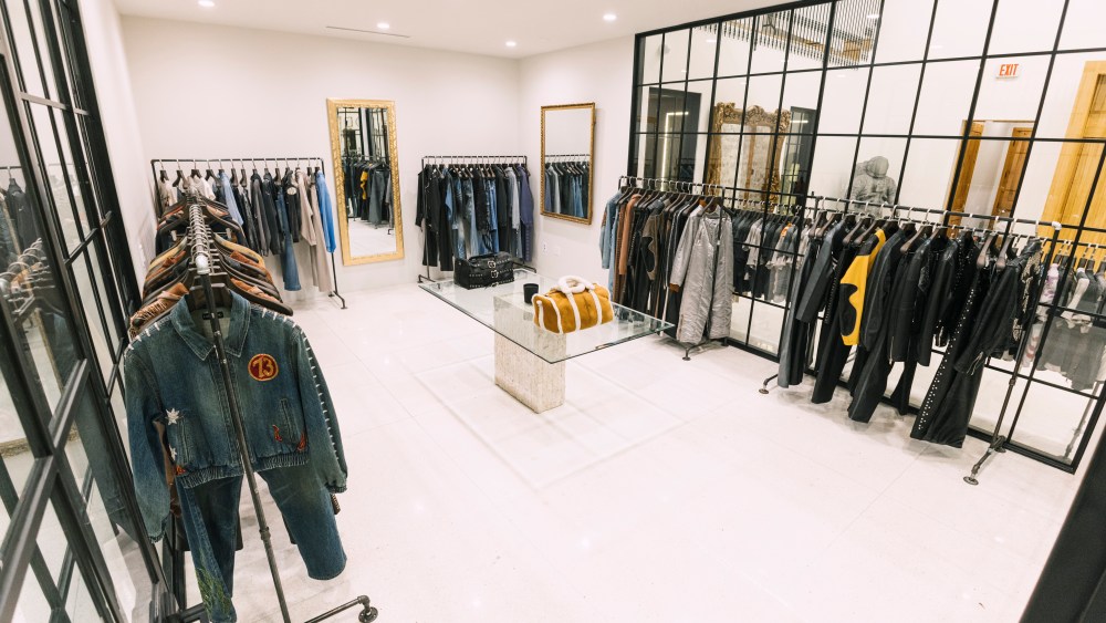 earthling-scales-up-with-a-nearly-4,500-square-foot-melrose flagship
