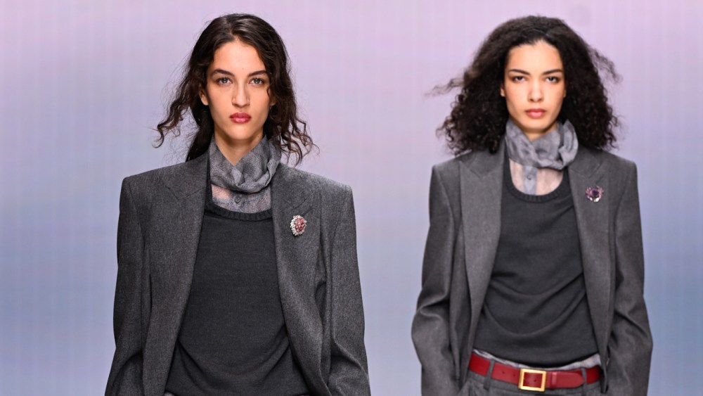 giorgio-armani-fall-2026:-moving on