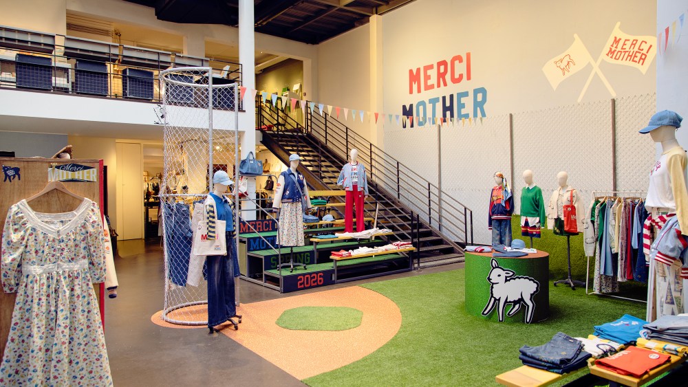 exclusive:-mother-plays-ball-in-paris-with-merci pop-up