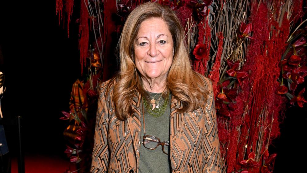 fern-mallis-to-be-inducted-into-kent-state-university’s-fashion-hall-of fame