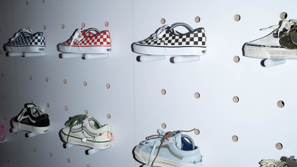 inside-urban-outfitters’-footwear-growth strategy