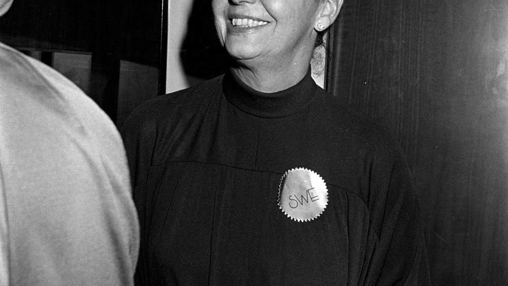 from-the-archive:-beth-levine’s-groundbreaking-footwear designs