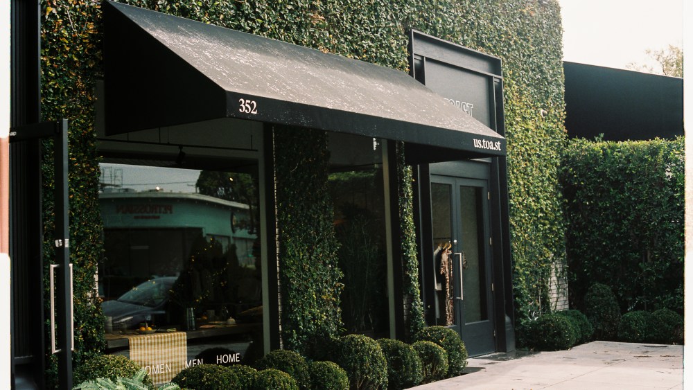 first-look:-toast-expands-us.-retail-footprint-with-los-angeles opening