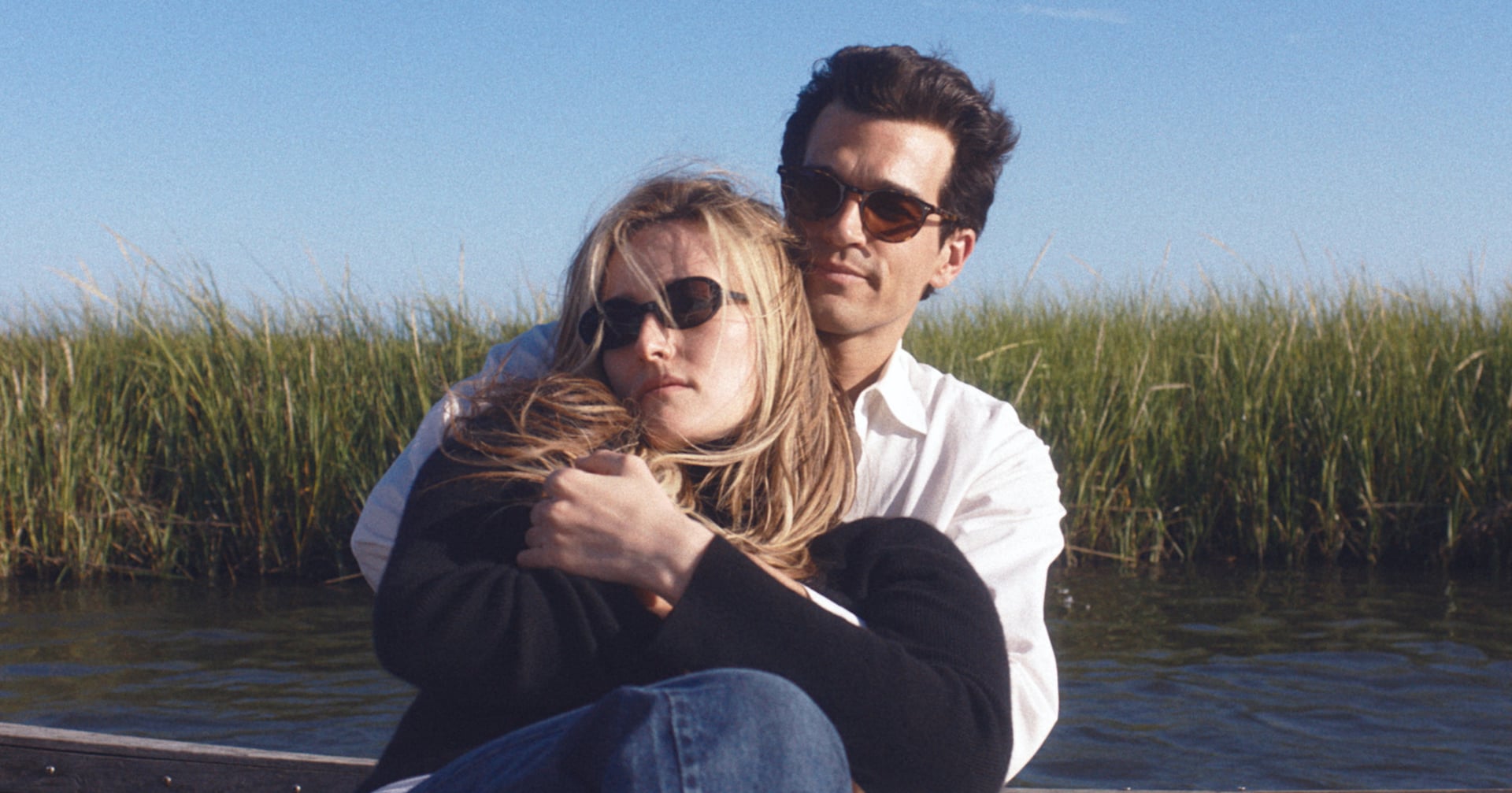 carolyn-bessette’s-lipstick-and-other-behind-the-scenes-details-from-“love-story”