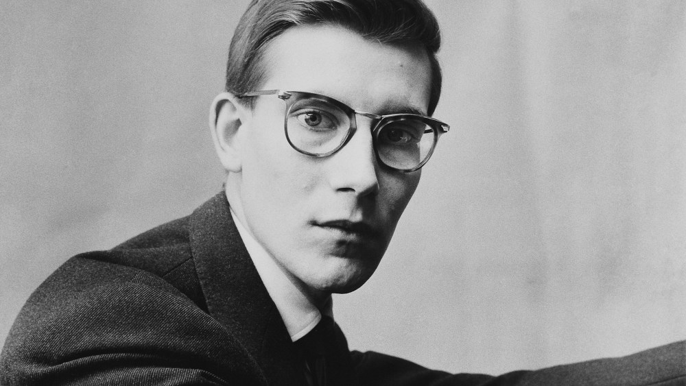 how-photography-transformed-yves-saint-laurent’s work