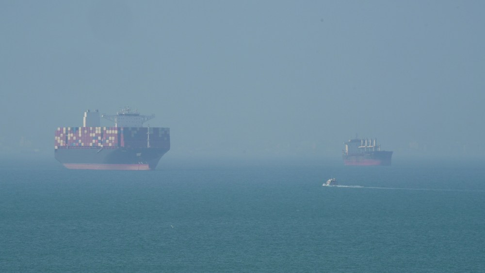 hormuz-disruption-avoids-red-sea-style-schedule-reliability collapse