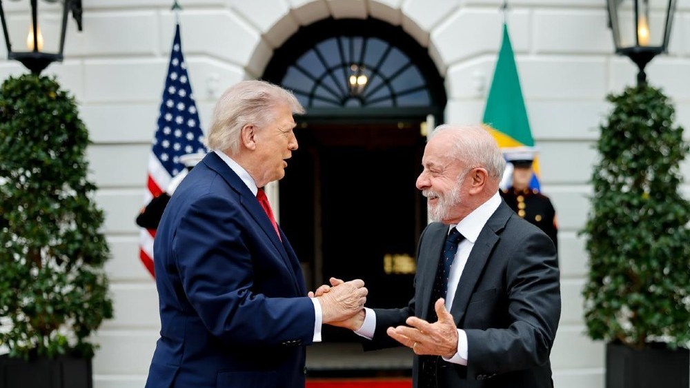 trump-aims-to-smooth-trade-tensions-with-brazil,-issues-threat-of-higher-tariffs-to eu