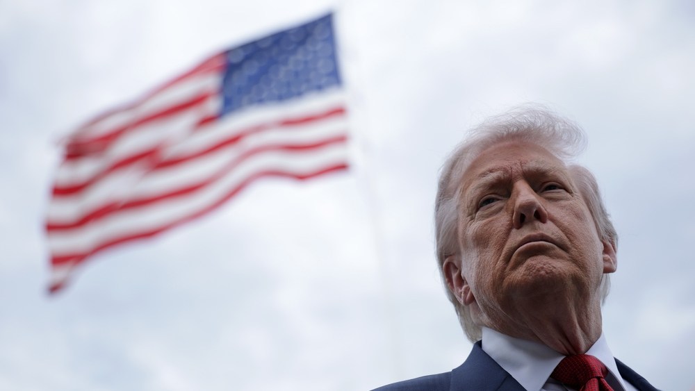 trump-to-federal-agencies:-buy-american,-‘no excuses’