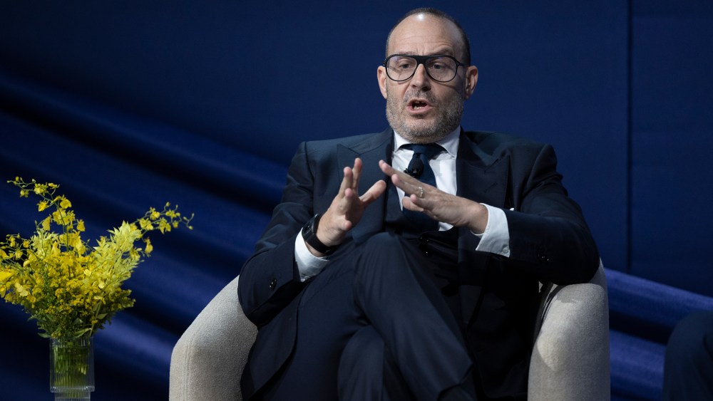 former-saks-global-ceo-marc-metrick-faces-rule-2004-request-in-retailer’s bankruptcy
