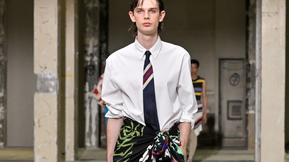 spring-2026-menswear-is-all-about-easy dressing