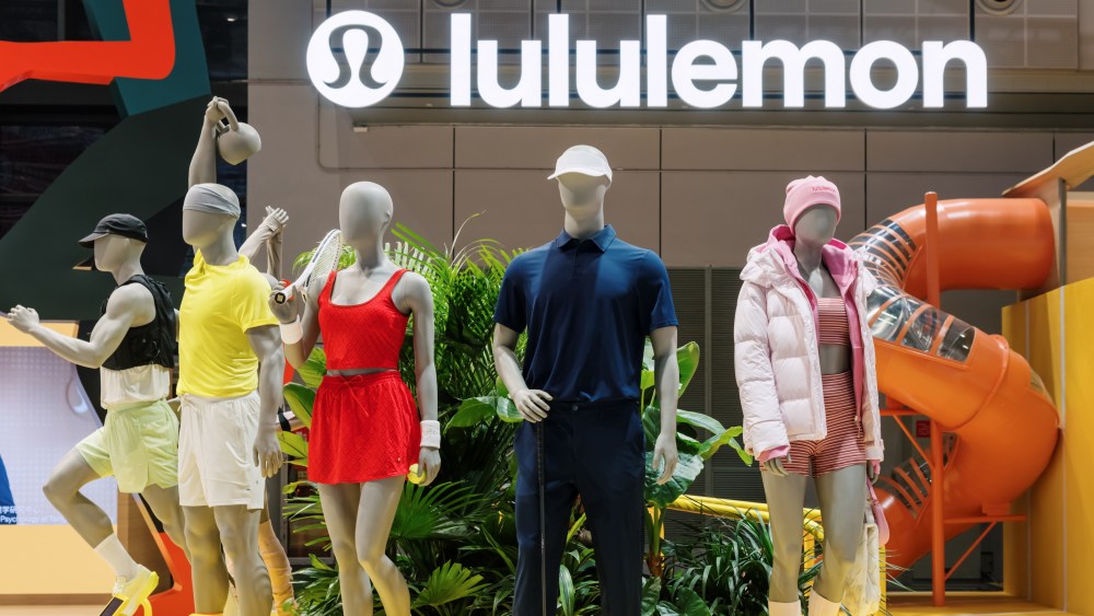 bad-buzz-and-disappointing-product-launches-hit-lululemon-in q1