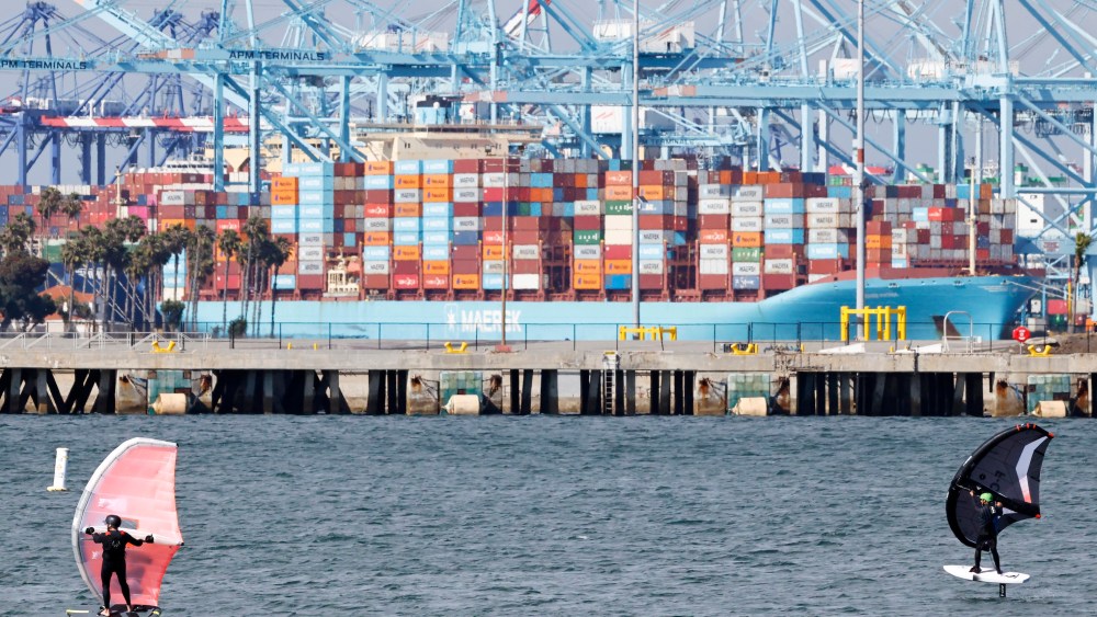port-of-la-forecasts-7%-cargo-decline-in-2027-as-trade-uncertainty-clouds outlook