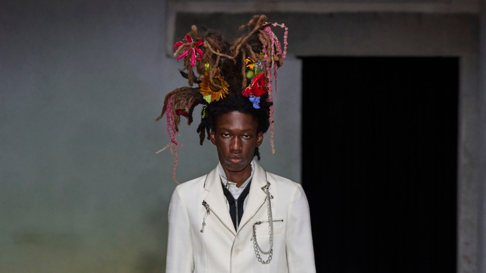 dsm-kei ninomiya-men’s-spring-2027:-god-save punk